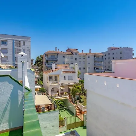 House With Private Solarium, Bbq And * Cunit